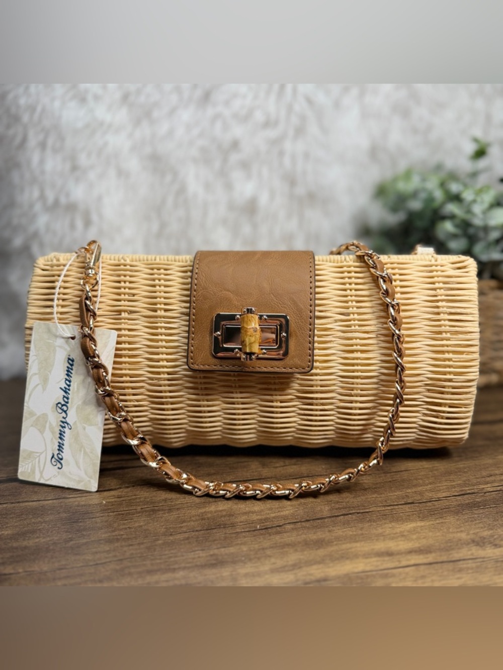 Tommy Bahama Woven Summer Bag